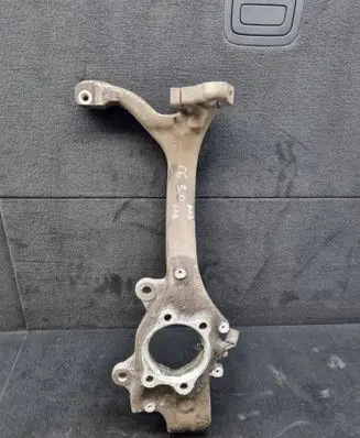 Front wheel hub