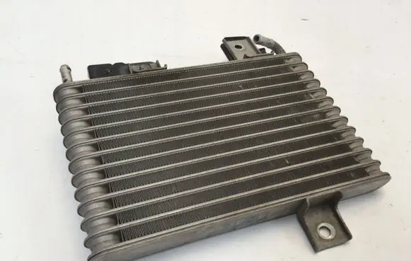 Engine oil radiator