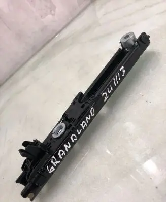 Opel Grandland X Seat belt height adjuster 9813550780