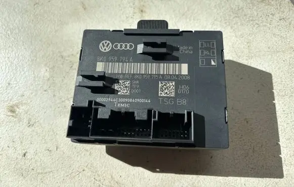 Audi A4 S4 B8 8K Door control unit/module 8K0959795A