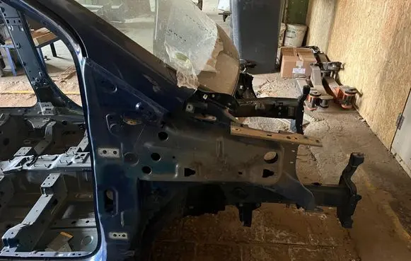 Opel Combo E Front quarter panel 