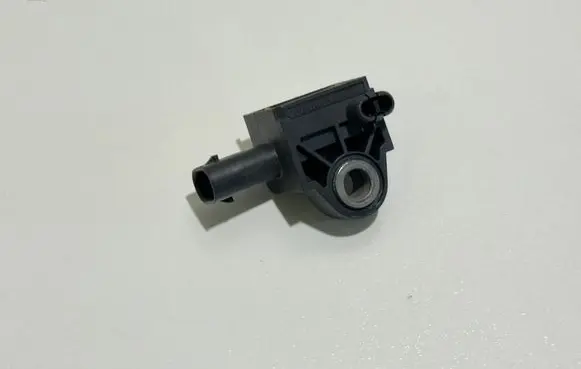 Chrysler Pacifica Airbag deployment crash/impact sensor 68245080AA