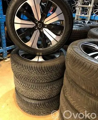Volvo XC40 R19 alloy rim 