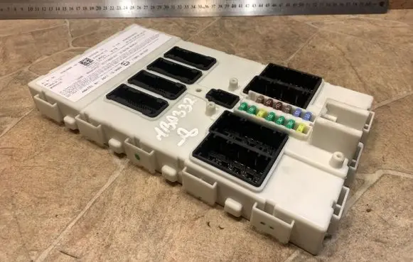 BMW 2 F45 Central body control module 9383686