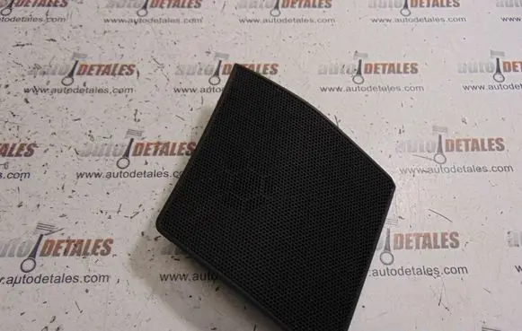 Side speaker trim/cover