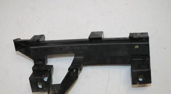 Peugeot 307 Headlight/headlamp mounting bracket 43170757