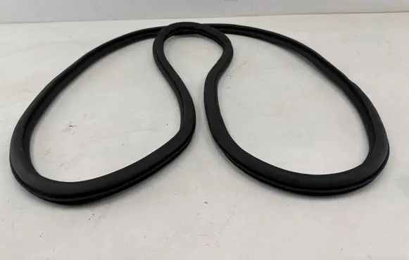 Audi A3 8Y Front door rubber seal 8Y0831721B