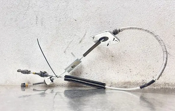 Ford Fiesta Gear shift cable linkage 8A617E395AE