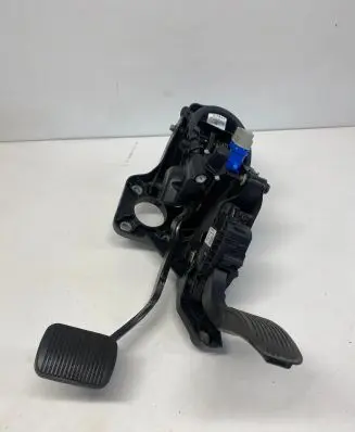 Ford Explorer Pedal assembly BB539F856GK U502ADJ 3270623