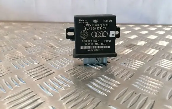 Audi Q7 4L Light module LCM 8P0907357H