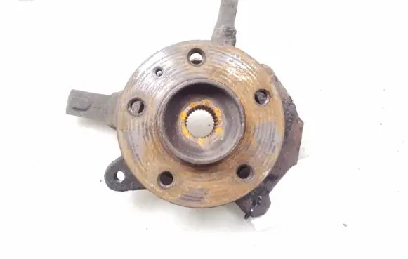 Opel Vivaro Front wheel hub