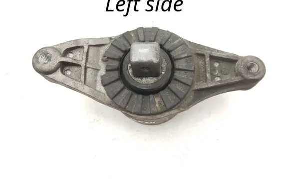 Maserati Levante Engine mount bracket 670003629