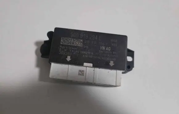 Volkswagen PASSAT B8 Parking PDC control unit/module 5Q0919294L