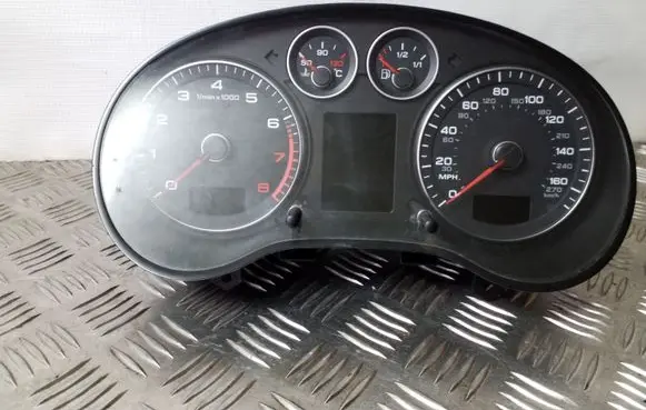 Audi A3 S3 A3 Sportback 8P Speedometer (instrument cluster) 8P0920982M