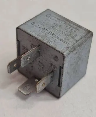 Audi A4 S4 B5 8D Other relay 141951253B 20240072