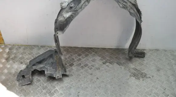 Toyota Prius (XW20) Front wheel arch liner splash guards 