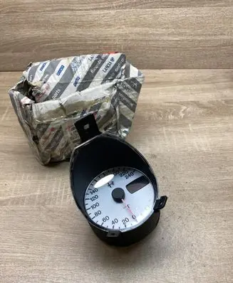 Alfa Romeo 156 Speedometer (instrument cluster) 156047502