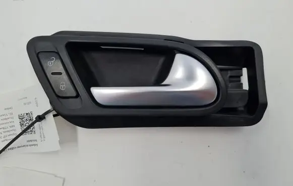 Volkswagen Tiguan Front door interior handle 5N0837198