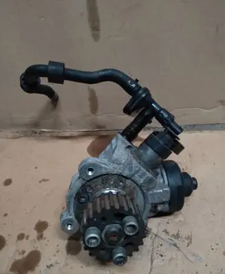 Skoda Superb B6 (3T) Fuel injection high pressure pump 044010514