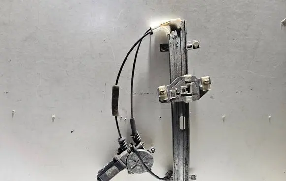 Hyundai Sonata Front door window regulator with motor WH520DO