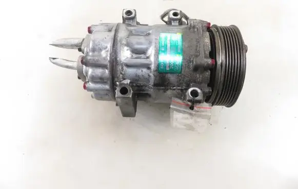 Ford Focus Air conditioning (A/C) compressor (pump) 3M5H19D629HC