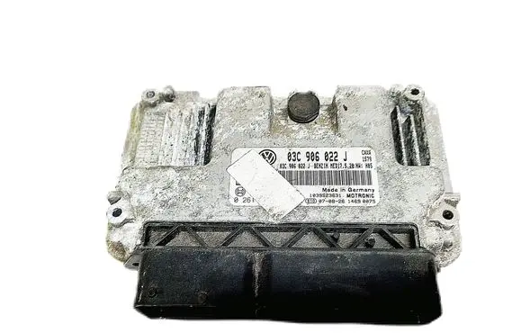 Volkswagen Golf VI Engine control unit/module 03C906022J