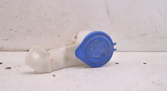 Land Rover Range Rover Evoque L538 Window washer liquid tank fill tube BJ3217C615AD