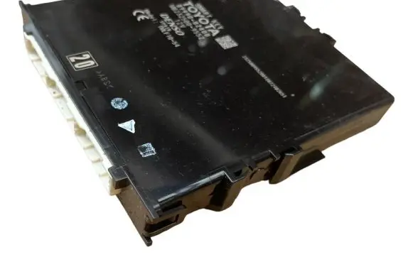 Toyota Auris E180 Keyless (KESSY) go control unit/module 8999002400 MB2325009552