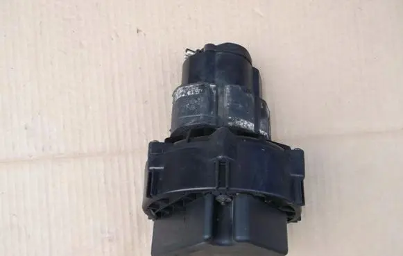Mercedes-Benz CLK A208 C208 Secondary air pump A0001403785