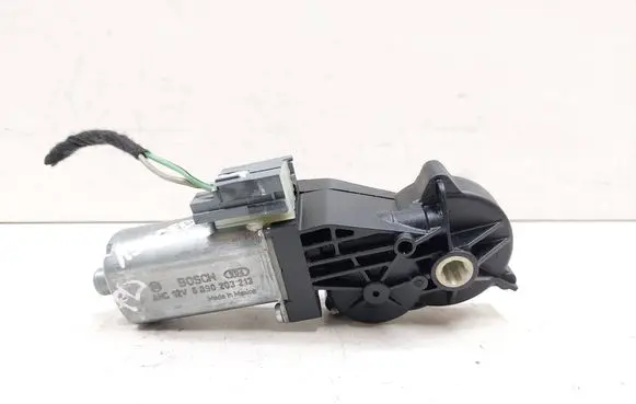 Mercedes-Benz R W251 Seat adjustment motor 0390203213 820648084