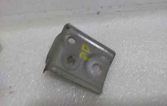 BYD Dolphin Fender mounting bracket SK281012