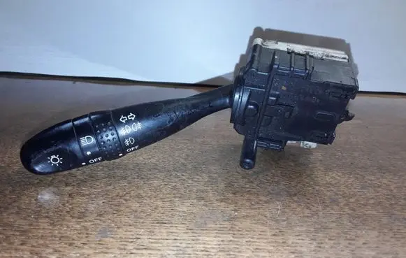 Toyota RAV 4 (XA20) Indicator stalk 1736481