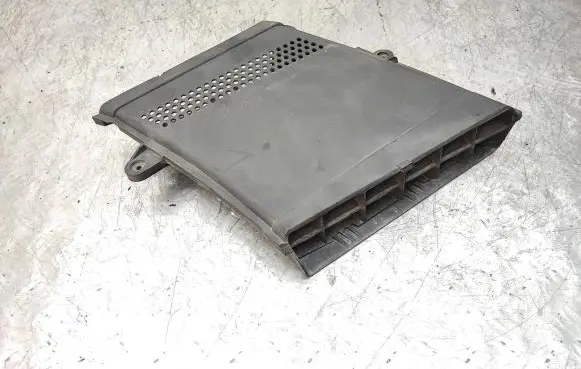 Audi Q5 SQ5 Air intake duct part 8R0129618J 8R0129618K