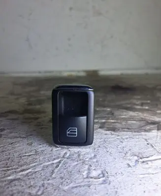 Mercedes-Benz C W204 Electric window control switch A2048707358 10034661 03139101