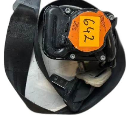 Peugeot Partner Set of seat belts 98025583XX