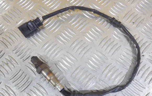 Volkswagen Scirocco Lambda probe sensor 06K906262T