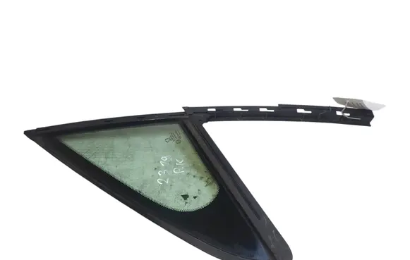 Peugeot 508 Front door vent window glass four-door E000002 30010212 43R000112