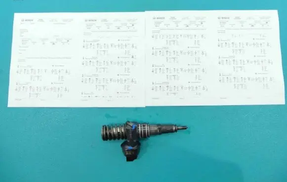 Volkswagen Golf V Fuel injector 0414720215 IMPRK1261657