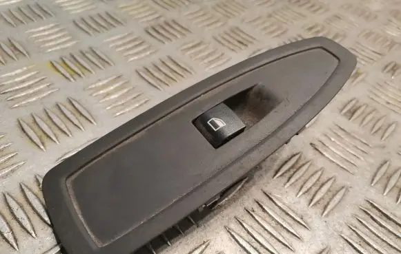 BMW 1 F20 F21 Electric window control switch 7283835