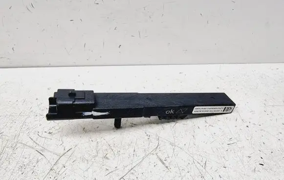 Citroen DS7 Crossback Keyless system antenna 9672409080 6160F4