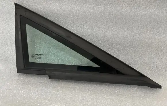 Seat Leon (1P) Front triangle window/glass 43R000469