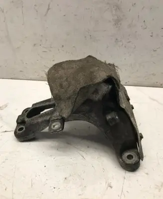 Audi A5 8T 8F Engine mounting bracket 8K0199308