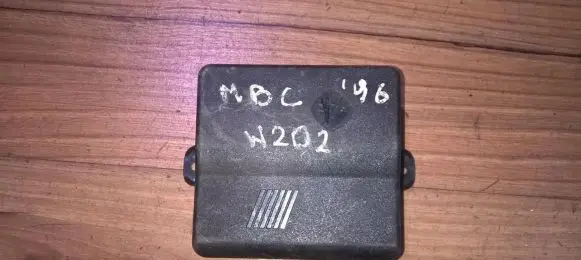 Mercedes-Benz C W202 Other control units/modules q35001021