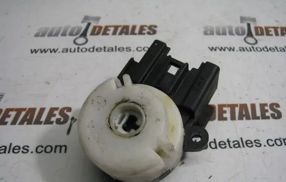 Toyota Avensis T220 Ignition lock contact 