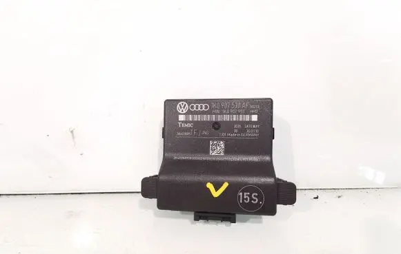 Audi A3 S3 A3 Sportback 8P Gateway control module 1K0907530AF
