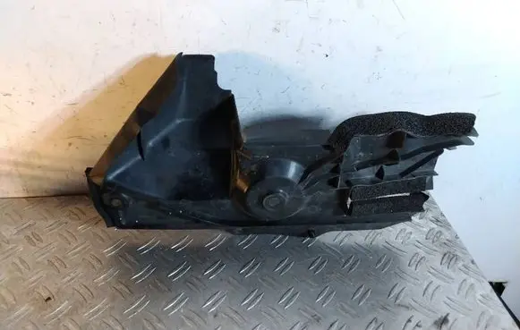 Lexus IS III XE30 Intercooler air guide/duct channel 5315353030