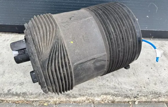 Audi Q8 Rear air suspension bag/shock absorber 4M0616001AK