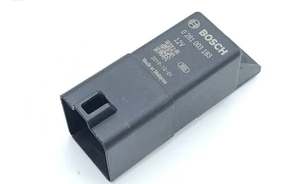 Land Rover Range Rover Evoque L551 Glow plug pre-heat relay KX63189E2AA 0281003183