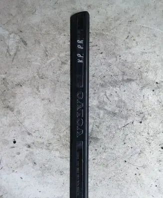 Volvo XC70 Front sill trim cover 8659960