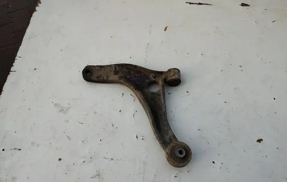Renault Master III Front lower control arm/wishbone 